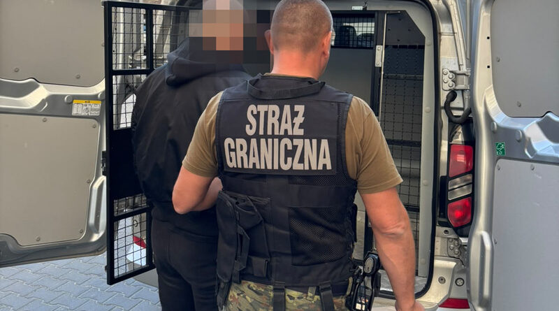 Ścigany ENA Słowak zatrzymany w Krościenku. Wcześniej zaatakował funkcjonariusza SG