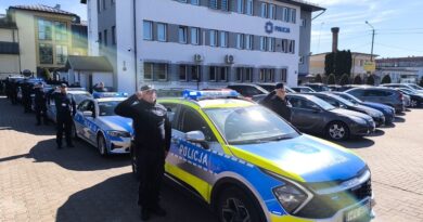 Brzozowscy policjanci uczcili pamięć tragicznie zmarłego funkcjonariusza