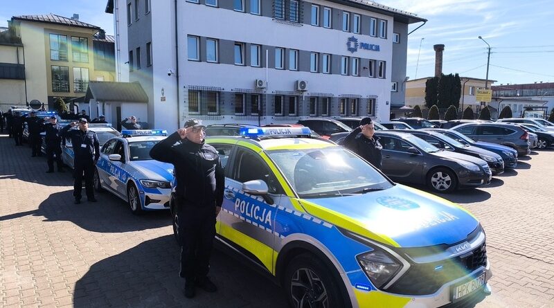 Brzozowscy policjanci uczcili pamięć tragicznie zmarłego funkcjonariusza
