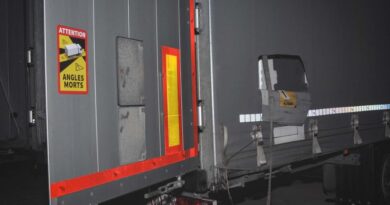 Ukryli się w naczepie z lodówkami. Czterech migrantów zatrzymała Straż Graniczna