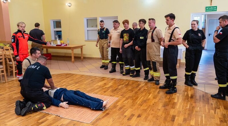 Gdy liczą się sekundy, te umiejętności są bezcenne. Strażacy na szkoleniu KPP