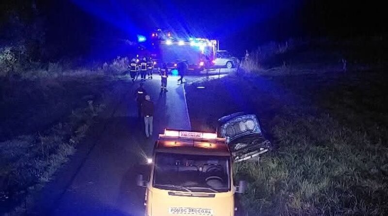 Dachowanie Audi w Wesołej. 13-latek trafił do szpitala